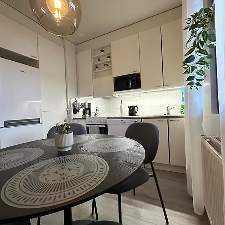 Cozy Two-room With Parking Apartment *